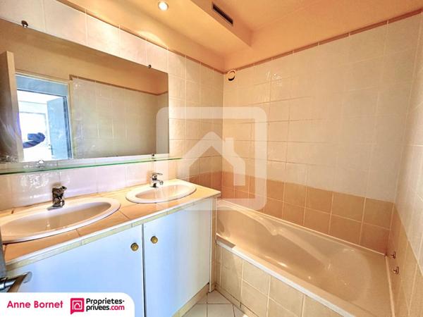 Appartement 4 pièces 89 m2 avec 3 loggias, parking au sous-sol