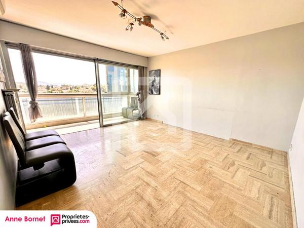 Appartement 4 pièces 89 m2 avec 3 loggias, parking au sous-sol