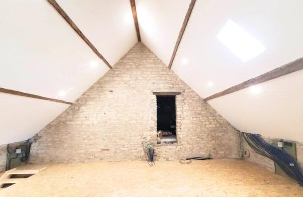 Propriete à vendre 6 pièces SAINT MARCEL (71) + Agrandissemnt possible et terrain à batir - proche des commodites