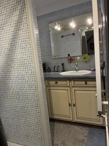 Vente                                                      Maison
                        
                     3 pièces                      70 m2                     à Marseille 11