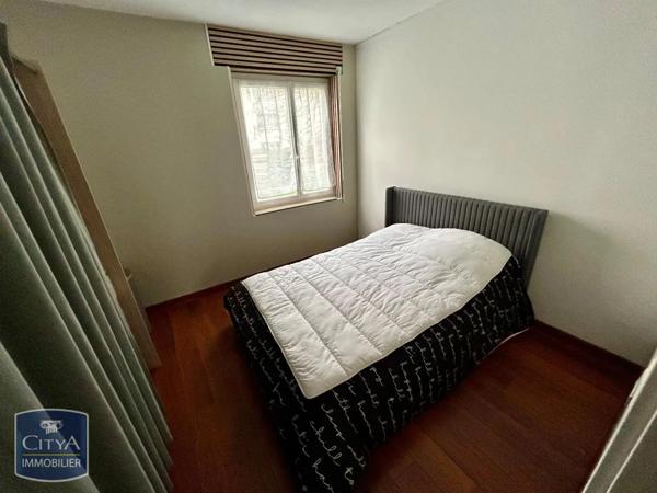 Appartement à louer 4 pièces 77.45m²