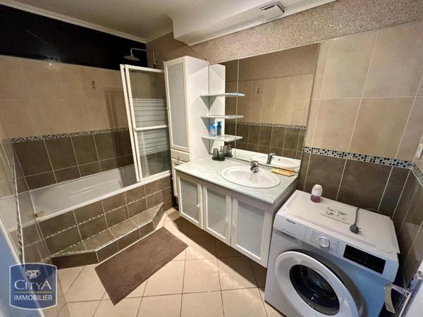 Appartement à louer 4 pièces 77.45m²