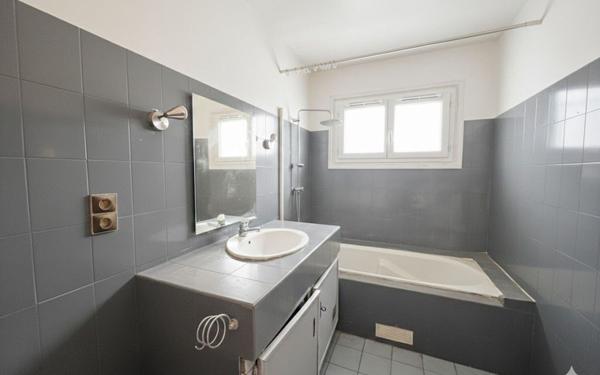 Maison à vendre    4 pièces • 104 m2 Léguevin