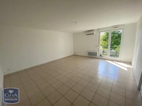 Appartement à louer 3 pièces 64.23m² Nogent (52800)