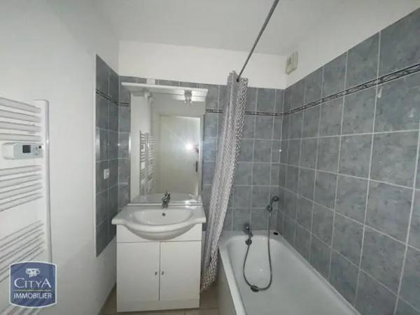 Appartement à louer 3 pièces 64.23m² Nogent (52800)