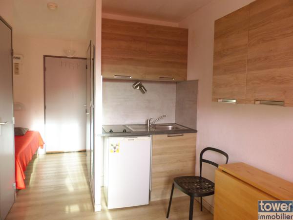 Studio
                                                                                                                                                                                                                                                                                                                        1 pièce(s)                                                                                                                                                                                                                                                                                                                              16  m²