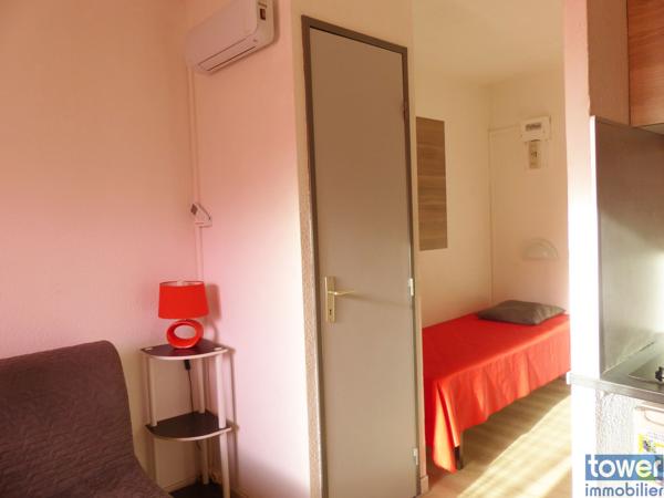 Studio
                                                                                                                                                                                                                                                                                                                        1 pièce(s)                                                                                                                                                                                                                                                                                                                              16  m²