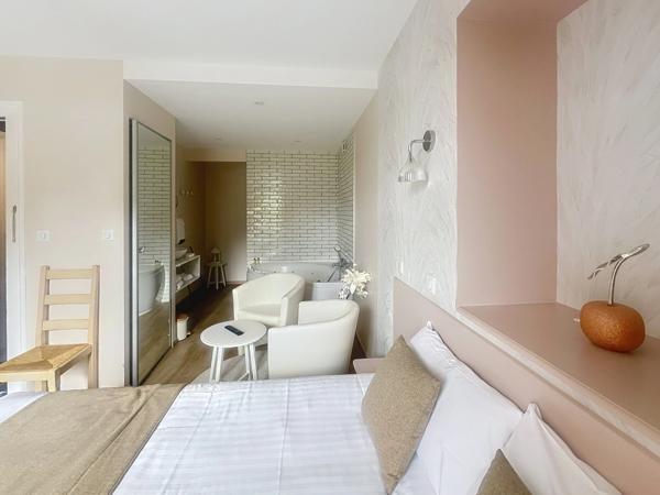 Fonds de commerce HOTEL RESTAURANT à vendre proche de ROANNE (42) -