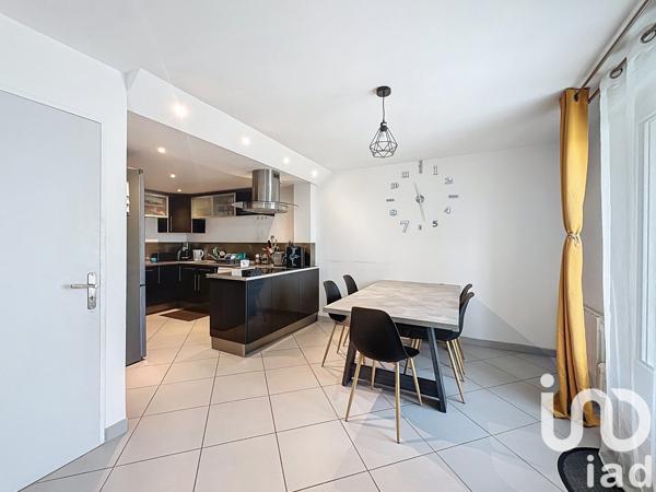 Maison 6 pièces de 104 m² à Brezolles (28270)