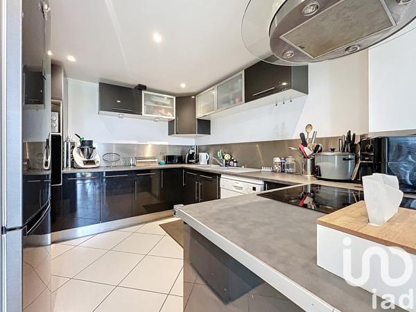 Maison 6 pièces de 104 m² à Brezolles (28270)