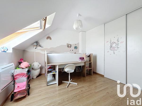 Maison 6 pièces de 104 m² à Brezolles (28270)