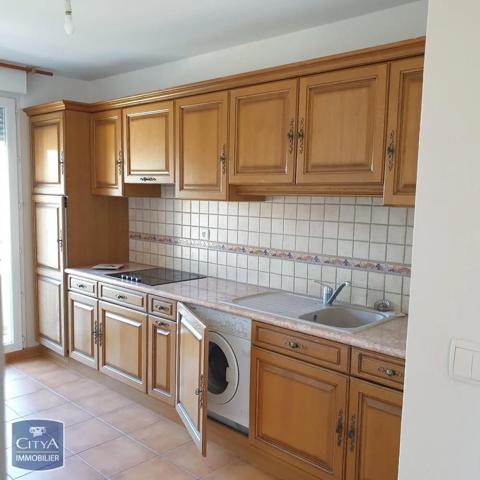 Appartement à louer 3 pièces 84m² Guéret (23000)