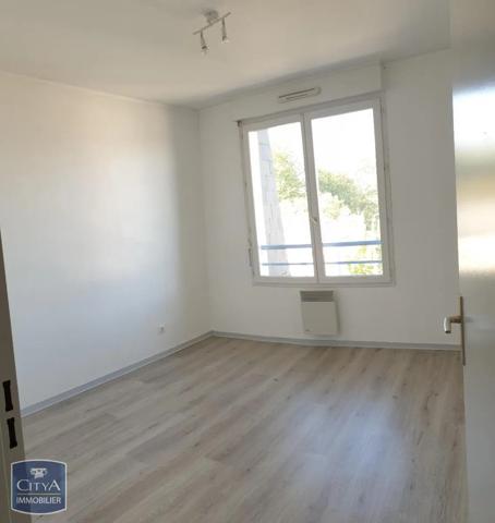Appartement à louer 3 pièces 84m² Guéret (23000)