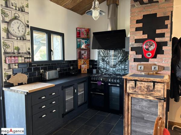 Maison à SAINT-GERMAIN-LES-VERGNES, 19330 - 6 pièces 190m²