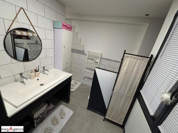 Maison à SAINT-GERMAIN-LES-VERGNES, 19330 - 6 pièces 190m²