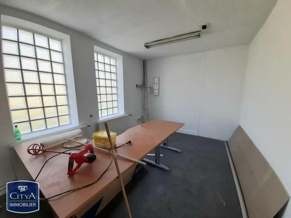 Local commercial à louer 103.5m² Neuville-sur-Saône (69250)