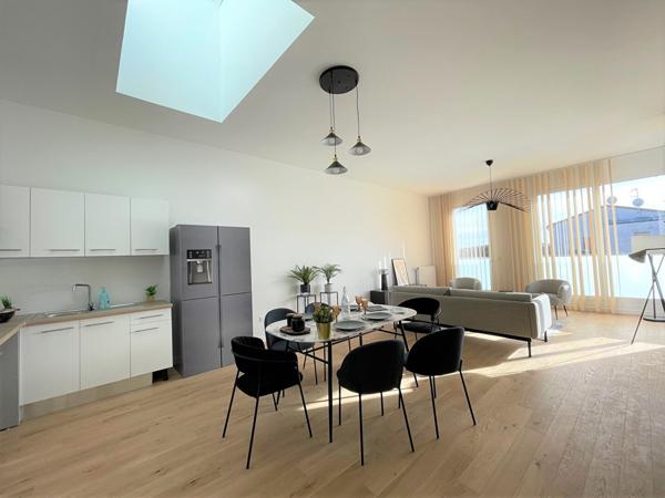 Appartement 4 pièces 85m² + Loggia + Terrasse en rooftop de 59m² + 2 Parkings sous-sol ! TOULOUSE