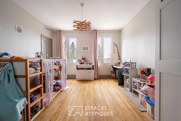 Maison bourgeoise rénovée en fond d’impasse – Tassin bourg