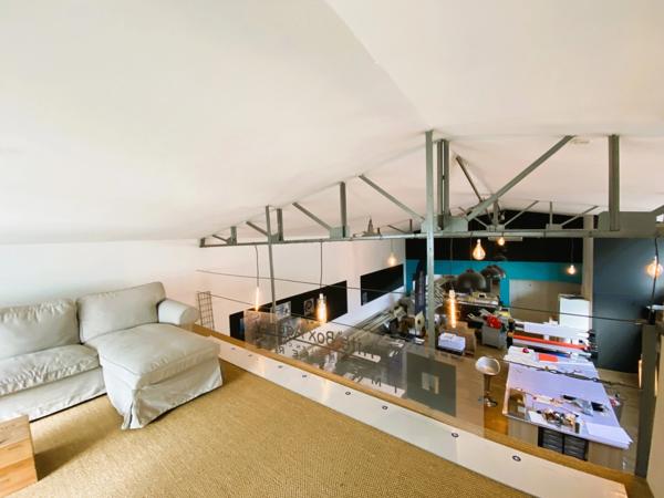 Local commercial de plus de 187m2 à louer SALON DE PROVENCE (13)