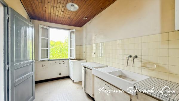 POUILLON (40) Maison de caractère 14 pièces – 9 chambres – Dépendances – 1 hectare de terrain