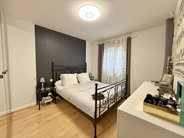 Maison Pontault Combault 6 pièce(s) 146 m2