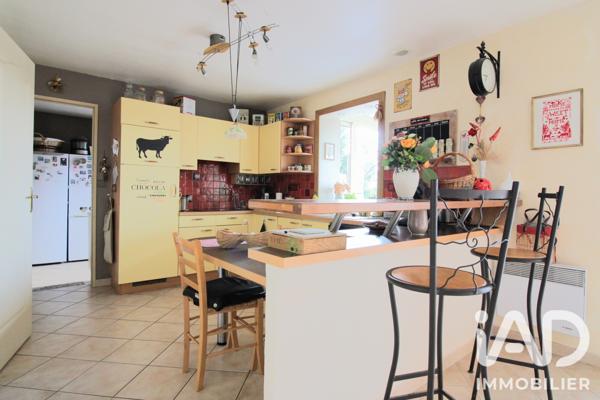 Maison à vendre 8 pièces 163 m² Septeuil