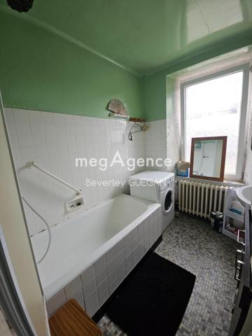 Appartement à Ploëzal, 22260 - 4 pièces 76m²