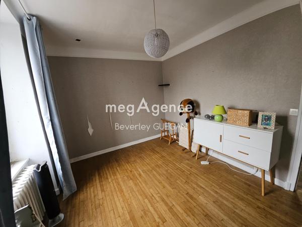 Appartement à Ploëzal, 22260 - 4 pièces 76m²
