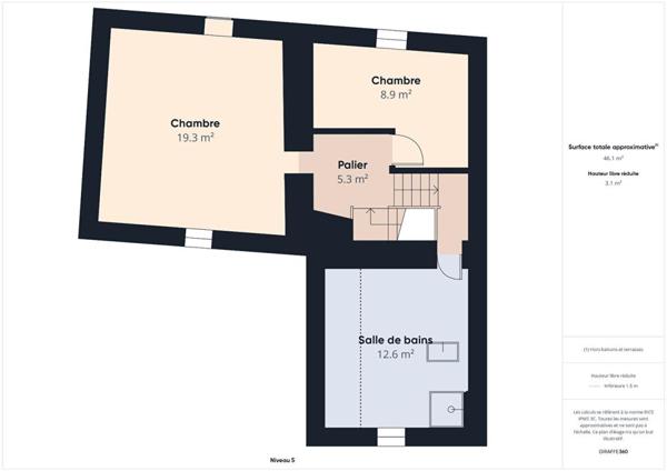 Les Vans (07140)ensemble comprenant trois maisons de village