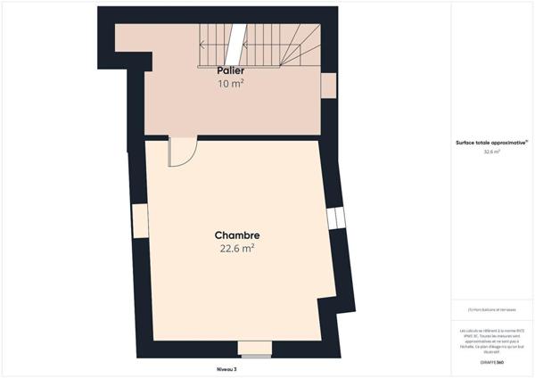 Les Vans (07140)ensemble comprenant trois maisons de village