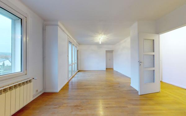 Appartement à louer    3 pièces • 71 m2 Joeuf
