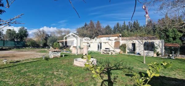 – 3 LOGEMENTS DE PLAIN-PIED – ZONE AGRICOLE -