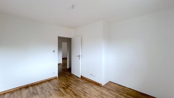 A VENDRE MAISON DE 120 M2 HABITABLES AVEC JARDIN ET GARAGE - SECTEUR CESTAS GAZINET , Cestas A VENDRE MAISON DE 120 M2 HABITABLES AVEC JARDIN ET GARAGE - SECTEUR CESTAS GAZINET , Cestas