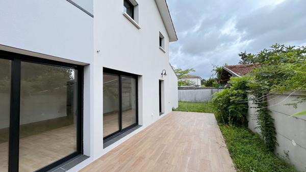 A VENDRE MAISON DE 120 M2 HABITABLES AVEC JARDIN ET GARAGE - SECTEUR CESTAS GAZINET , Cestas A VENDRE MAISON DE 120 M2 HABITABLES AVEC JARDIN ET GARAGE - SECTEUR CESTAS GAZINET , Cestas