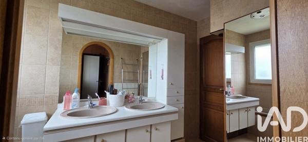 Maison à vendre 5 pièces 100 m² Nuaillé