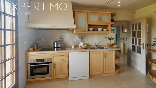 Houdan (78550) Houdan, grande maison familiale sur 1500m² de terrain