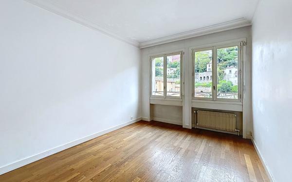 Appartement à vendre    3 pièces • 84,20 m2 Lyon 1