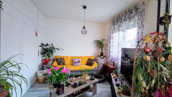 Charmante maison de 68 m² à Loudun, 4 pièces