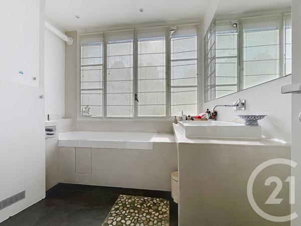 Appartement F4 à vendre  4 pièces - 121,90 m2 VILLE D AVRAY - 92