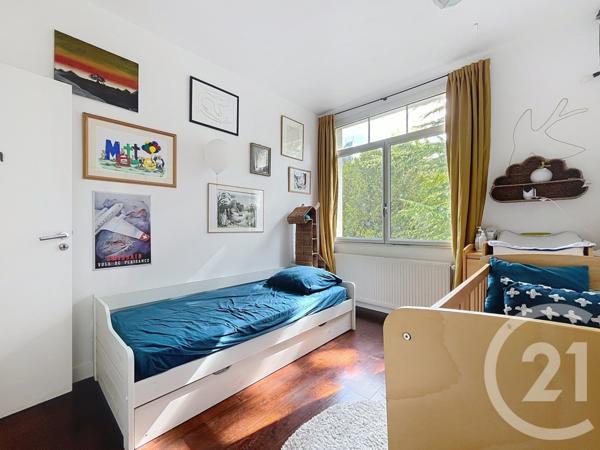 Appartement F4 à vendre  4 pièces - 121,90 m2 VILLE D AVRAY - 92