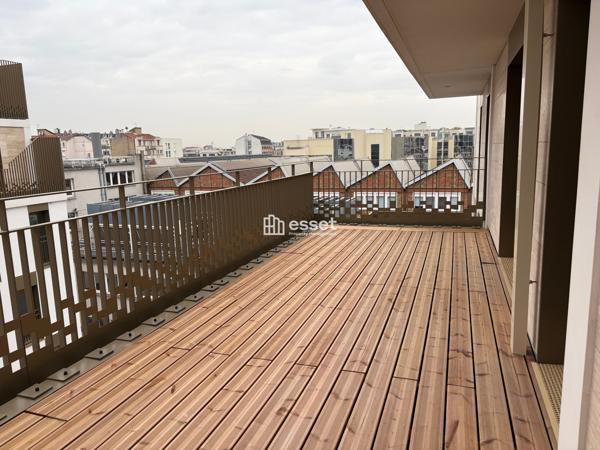 Location Appartement 5 pièces 96.8 m² - Courbevoie 92400