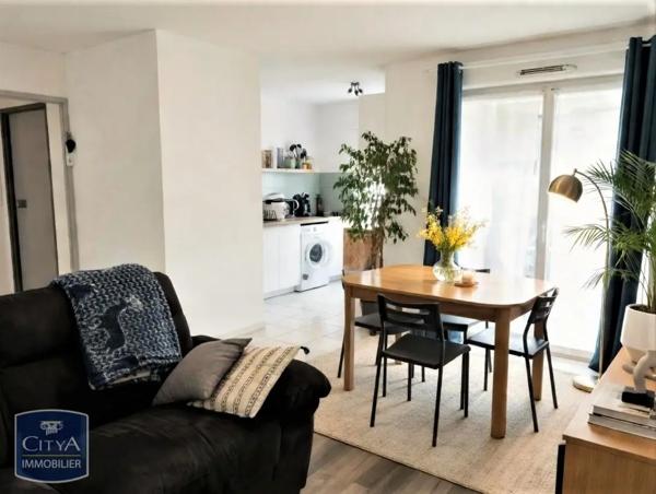 Appartement à louer 2 pièces 47.72m²