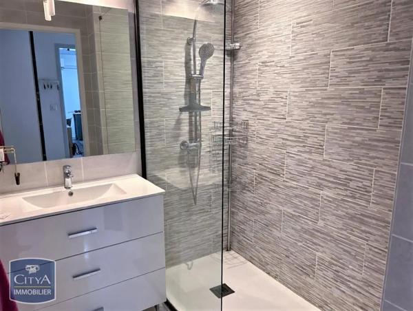 Appartement à louer 2 pièces 47.72m²