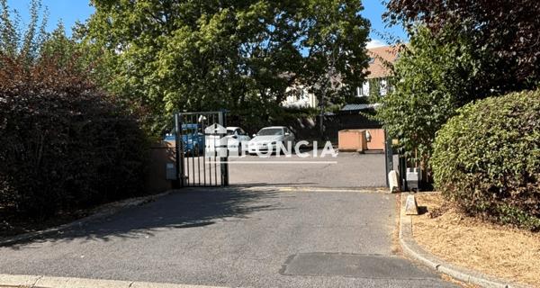 À vendre Parking 12.5 m² - Evry 91000