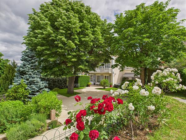 Maison de caractère 11 pièces, en plein centre d'Annonay