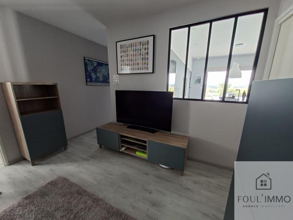 AGEN : Villa 195 m² contemporaine de 7 pièces avec vue dominante, piscine, espaces extérieurs aménagés Saint-Jean-de-Thurac (47270)