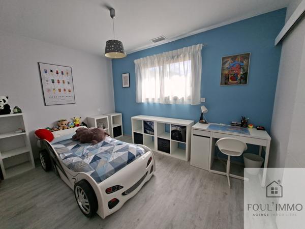 AGEN : Villa 195 m² contemporaine de 7 pièces avec vue dominante, piscine, espaces extérieurs aménagés Saint-Jean-de-Thurac (47270)