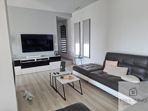 AGEN : Villa 195 m² contemporaine de 7 pièces avec vue dominante, piscine, espaces extérieurs aménagés Saint-Jean-de-Thurac (47270)