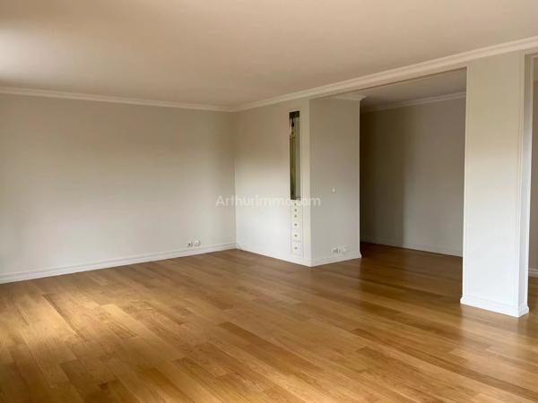 Vente                                                      Appartement
                        
                     5 pièces                      128 m2                     à Joinville-le-Pont