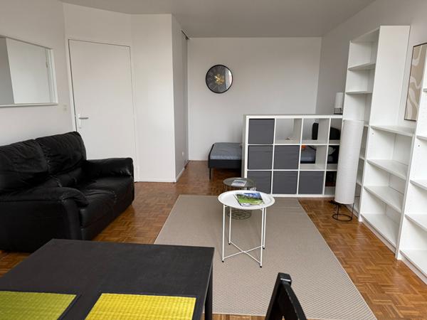 Studio meublé 30M2 dernier étage + parking en sous-sol